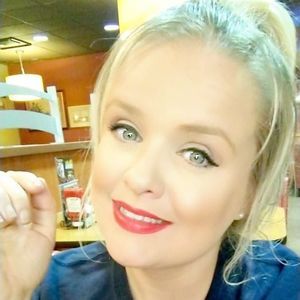 Meet your Posher, Deianna